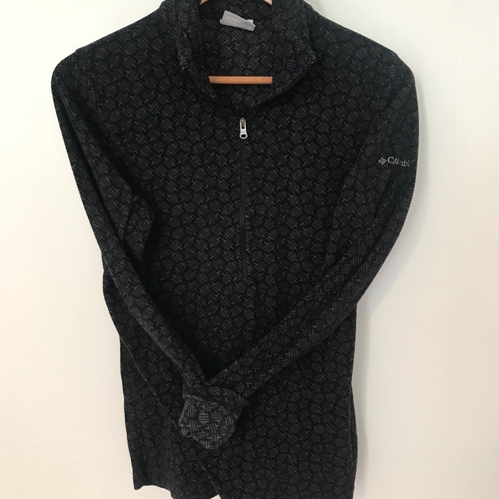 Columbia black and gray patterned fleece 1/2 zip Size small